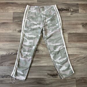 MOTHER The Shaker Chop Crop Fray in Desert Print Camo Size 26